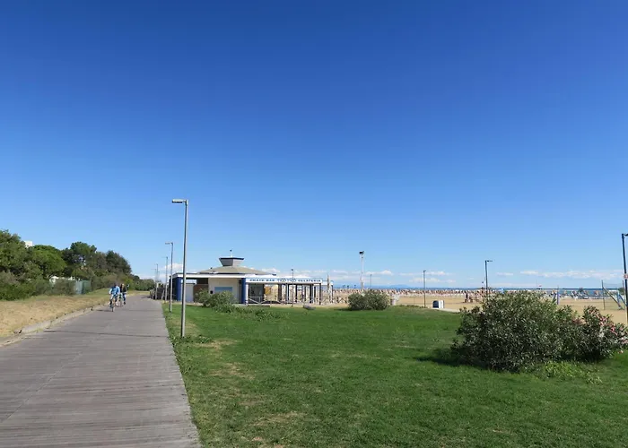 Апартаменти One Life Suites-3 By Interhome *